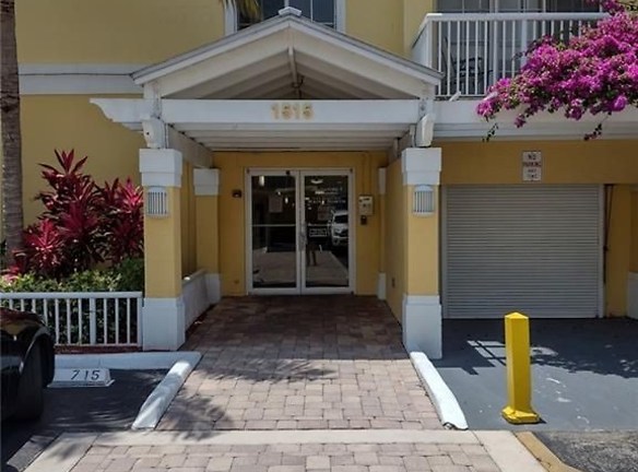 1515 E Broward Blvd #225 - Fort Lauderdale, FL