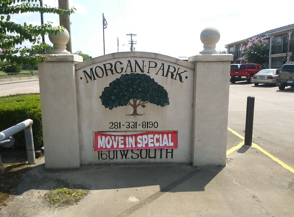 Morgan Park Apartments - Alvin, TX