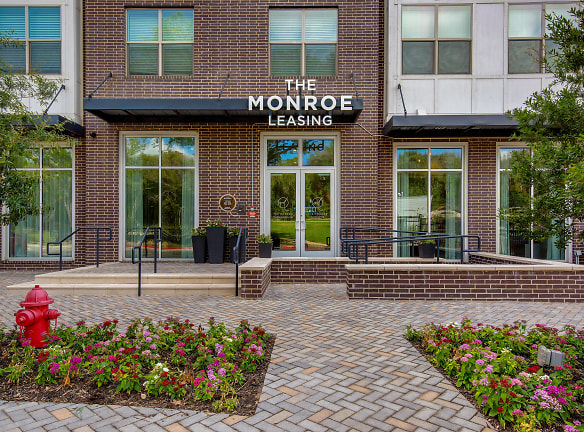 The Monroe Apartments - Austin, TX