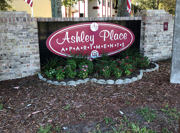 Ashley Place Apartments - Orlando, FL