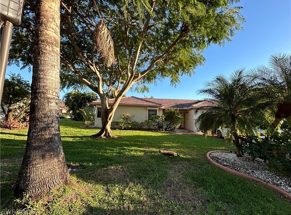 9697 Galley Ct - Fort Myers, FL