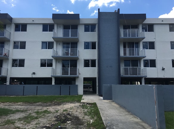 Prestige Cornerstone Apartments - North Miami, FL