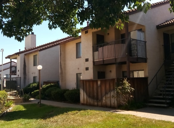 Villa Medanos Apartments - Antioch, CA