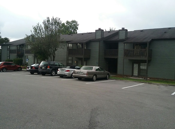 Eastowne Village Apartments - Knoxville, TN