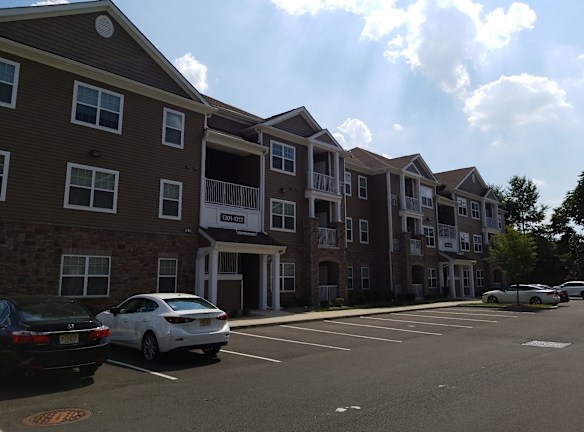 The Avery Townhome Apartments - Willingboro, NJ