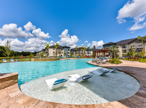 The Pointe At Valley Ranch Town Center - New Caney, TX
