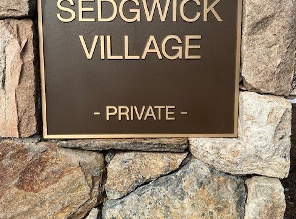 20 Sedgewick Village Ln #20 - Darien, CT