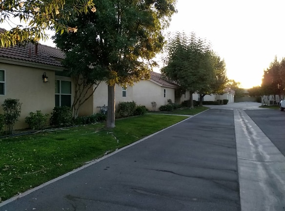Lotus Villas Apartments - Bakersfield, CA