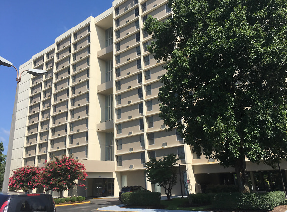 Westview Tower Apartments - Knoxville, TN