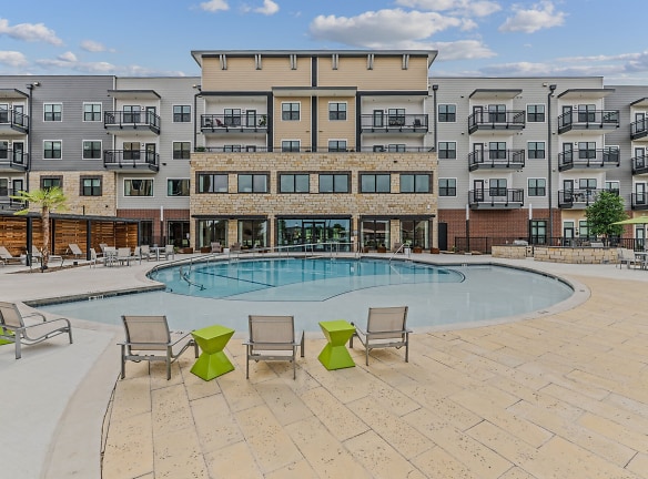 Hudson Oaks Apartments - Bryan, TX