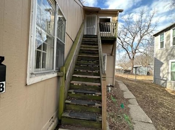 1338 S Ralston Ave unit B - Independence, MO