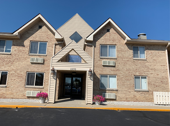 Lakeview Place Apartments - Danville, IN