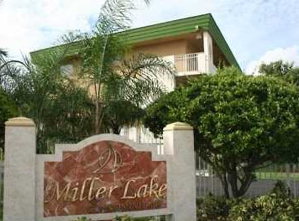 Miller Lakes - Miami, FL