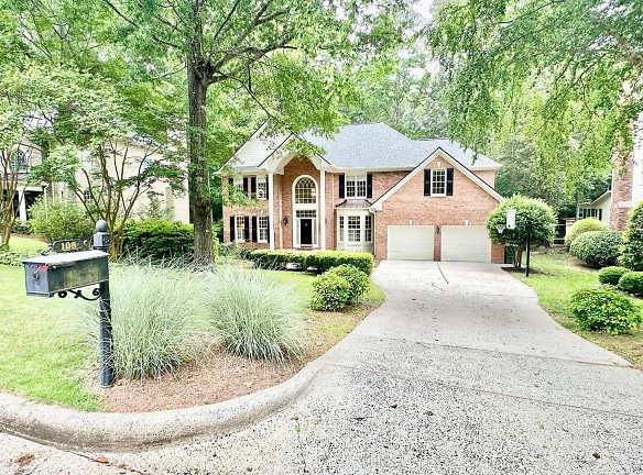 108 St Lenville Dr - Cary, NC