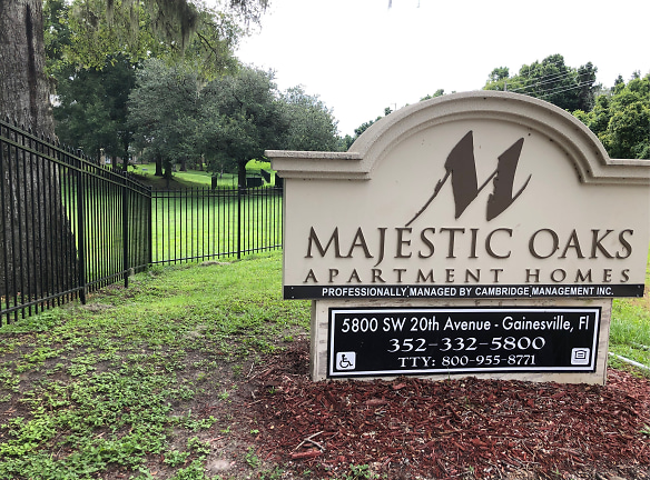 Majestic Oaks Apartments - Gainesville, FL