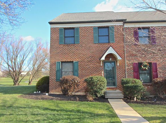 214 Troon Ct unit 214 - Royersford, PA
