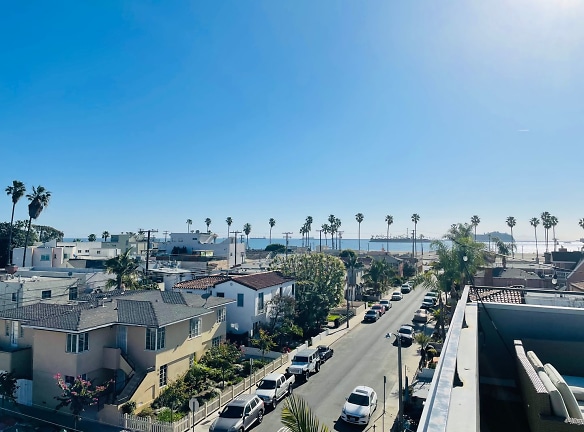 101 Claremont Ave - Long Beach, CA
