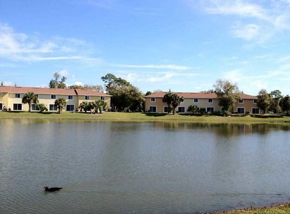 Cortez Village Townhomes Apartments - Fort Pierce, FL