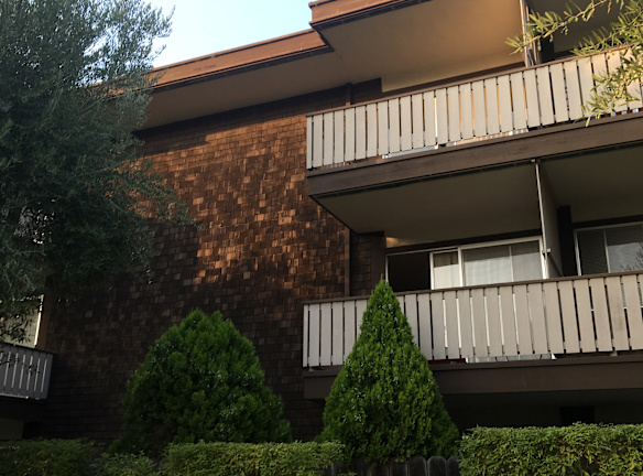 Del Medio Park Apartments - Mountain View, CA