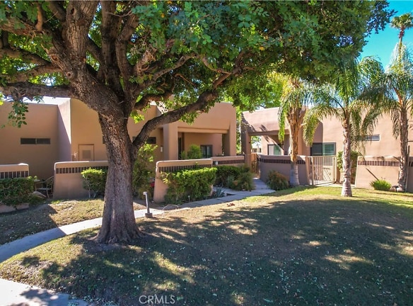 67425 Toltec Ct - Cathedral City, CA