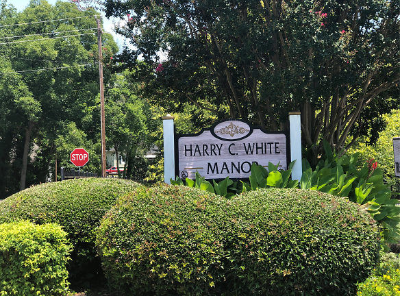 Harry C White Manor Apartments - Spartanburg, SC