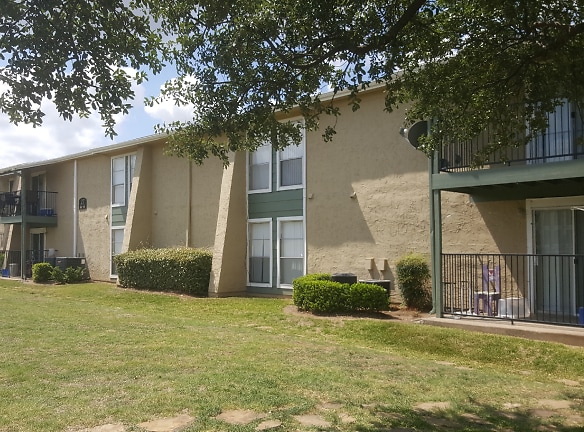 Heritage Hills Apartments - Sherman, TX