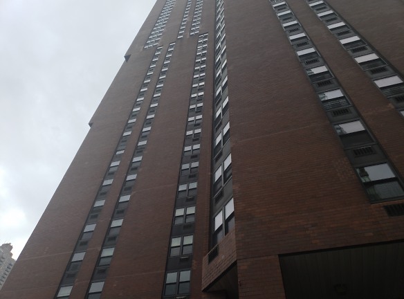 Knickerbocker Plaza Apartments - New York, NY
