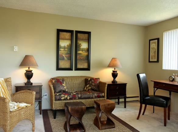 Evergreen Pointe Apartments - Vancouver, WA