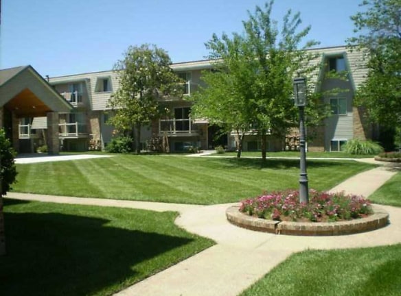 Governeour Manor - Wichita, KS