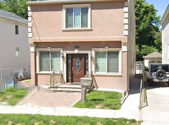 411 Cromwell Ave 2 F Apartments - Staten Island, NY