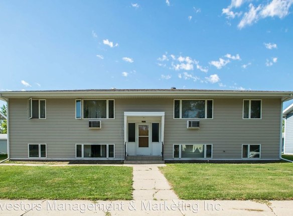 2017 5th St NW unit 4 - Minot, ND