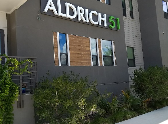 Aldrich 51. Apartments Homes - Austin, TX