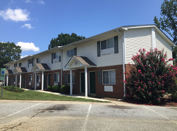Parkview Apartments - Greensboro, NC