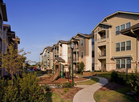 Woodmont Apartment Homes - Fort Worth, TX