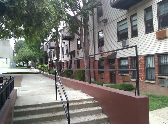 Lafayette Senior Living Apartments - Brooklyn, NY