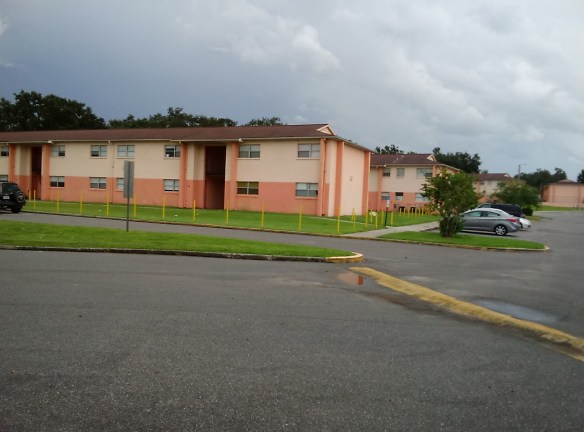 Azalea Gardens Apartments - Bartow, FL