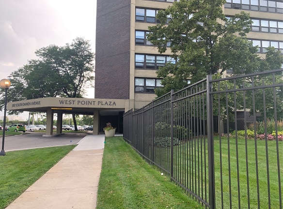 West Point Plaza Apartments - Chicago, IL