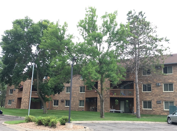 Hemlock Pines Apartments - Maple Grove, MN