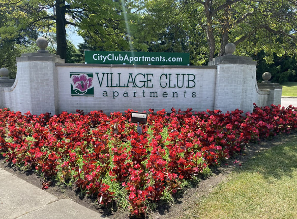 Village Club On Franklin - Southfield, MI