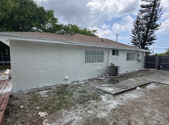 436 SW 6th Ave #0 - Homestead, FL