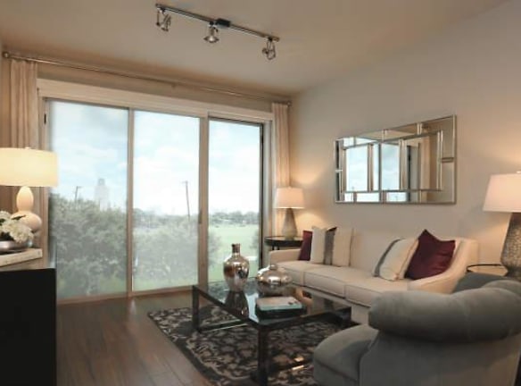 10401 Town and Country Way unit 108 - Houston, TX