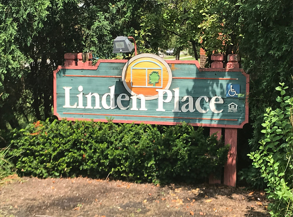 Linden Place Apartments - Arlington Heights, IL