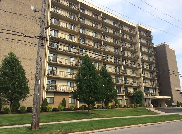 Villa Mercede Apartments - Cleveland, OH