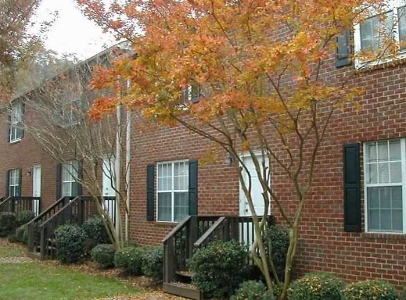 St. Andrews Townhomes - Athens, GA