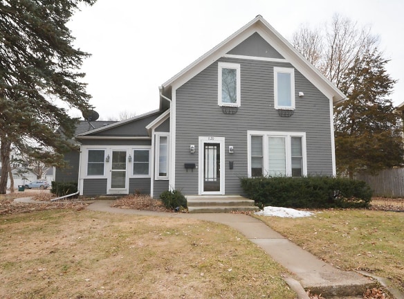 620 7th St SW - Rochester, MN