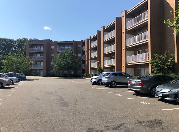 740 Mix Ave Unit 109 Apartments - Hamden, CT