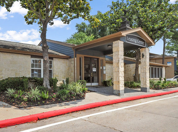 Willowbrook Crossing Apartments - Houston, TX