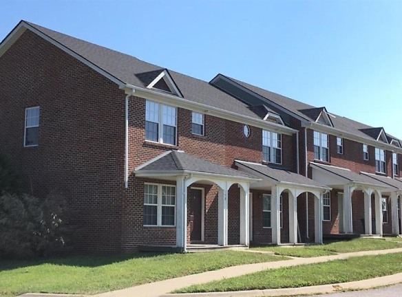 154 Abbey Rd - Versailles, KY