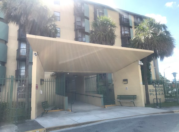 Edison Plaza Apartments - Miami, FL