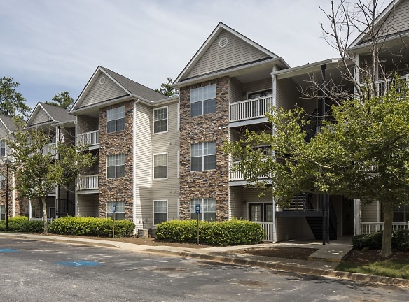 Parkway Grand Apartment Homes - Decatur, GA